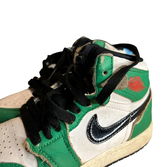 Jordan Shoes Kids Jordan 1 Retro High Lucky Green - Picture 7 of 7